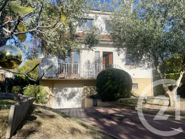 Maison 8 pièces 179 m²
