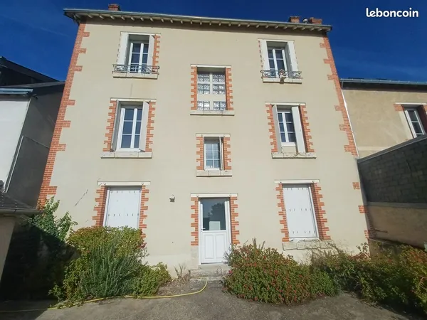 Maison de ville proche du centre