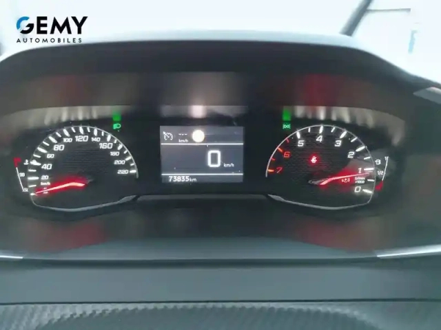 Peugeot 2008 puretech 100 s&amp;s bvm6 — photo 15