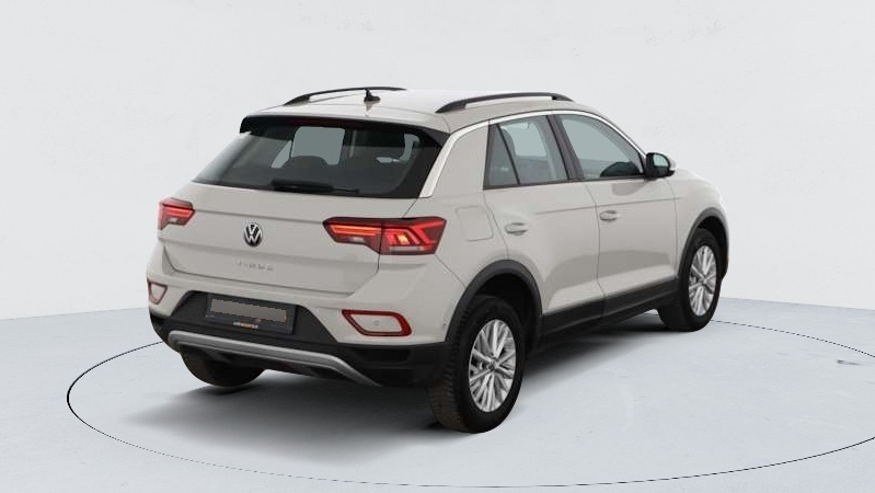 Volkswagen T-Roc — photo 7