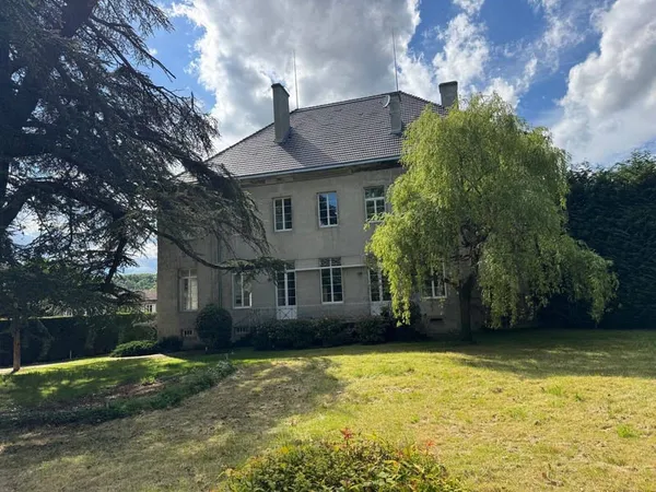 Maison 7 pièces 457 m²