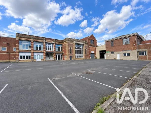 Bien immobilier de rendement Vente Saint-Quentin   3680000€