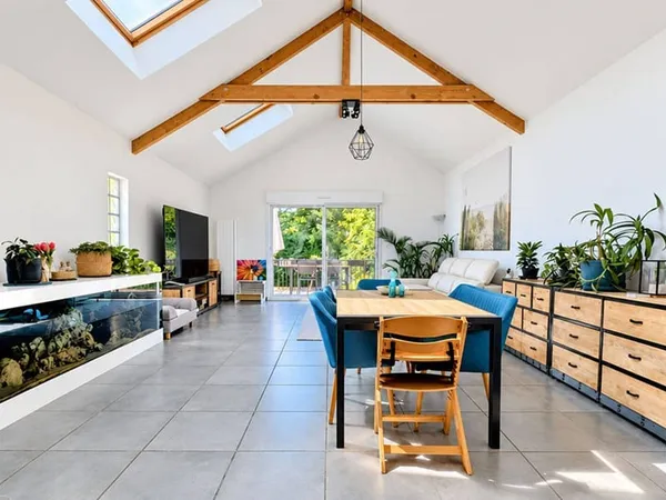 Maison 7 pièces 198 m²
