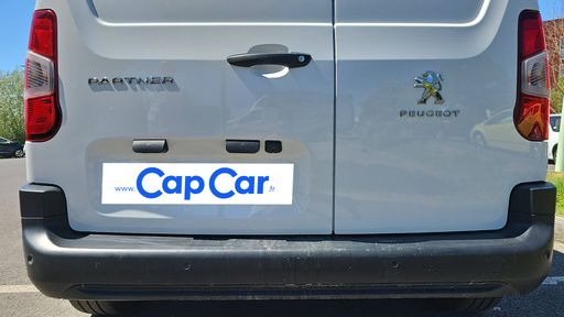 Peugeot Partner 1.2 PureTech 110 - Pack Asphalt – 2023 – 16224 km – Essence – Boîte Manuelle — photo 25