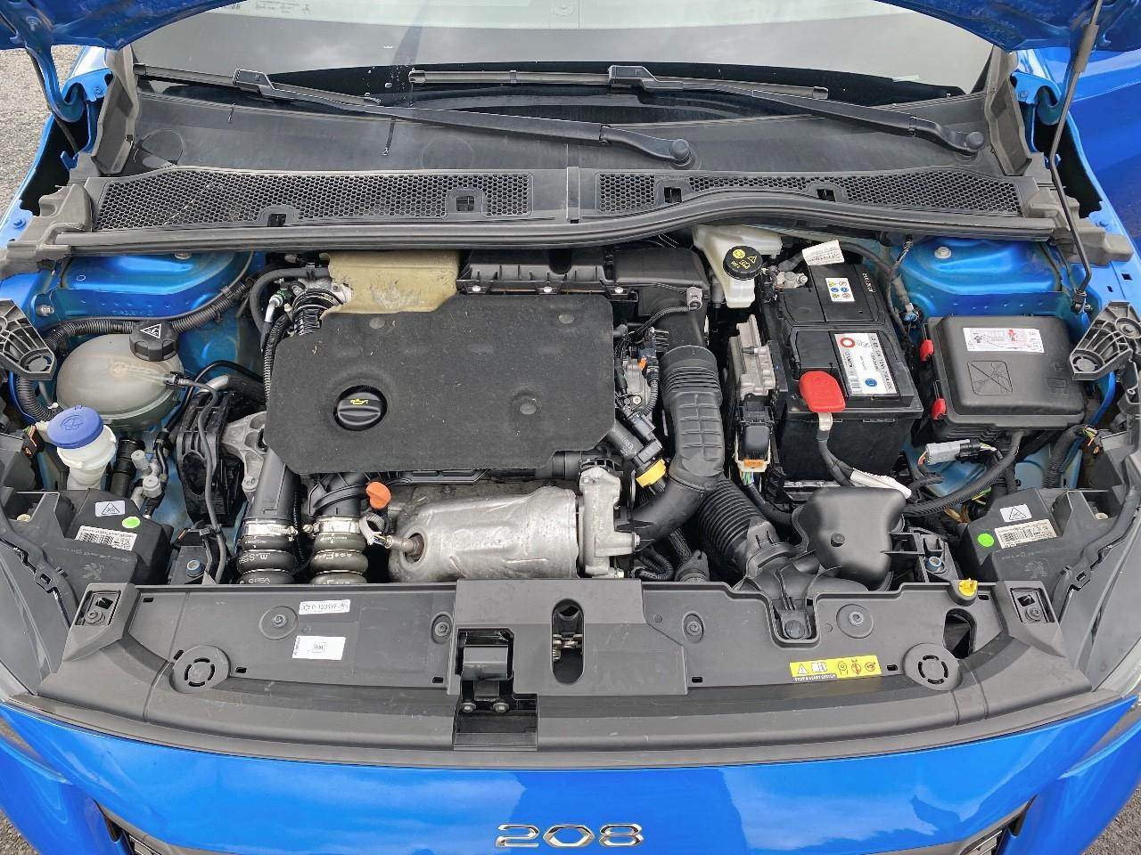 Peugeot 208 1.5 bluehdi 100ch s&s gt line — photo 12