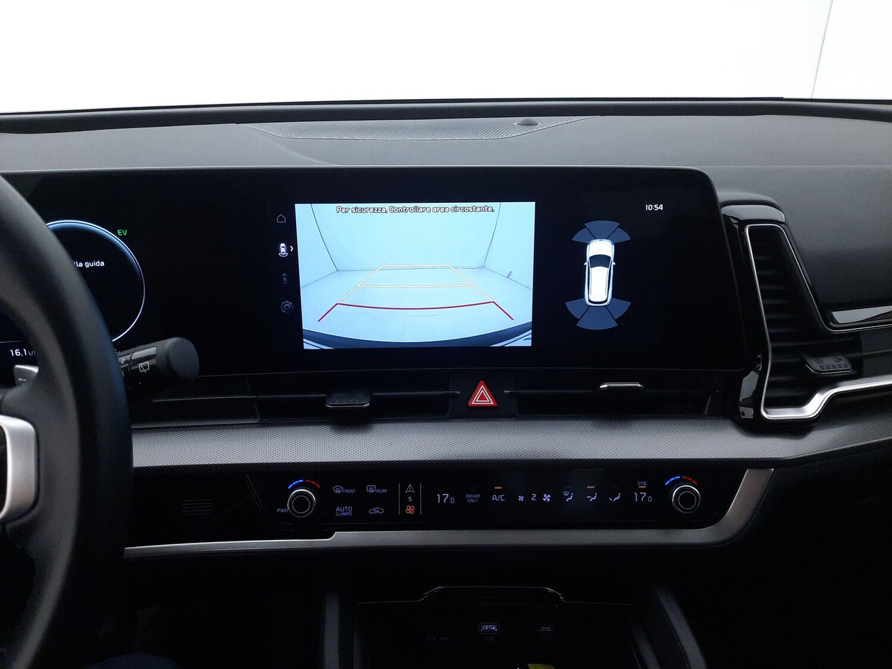 Kia Sportage — photo 10
