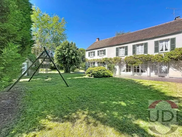 Maison 7 pièces 180 m²
