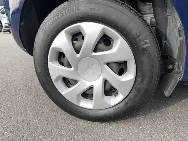 Dacia Sandero eco-g 100 — photo 52