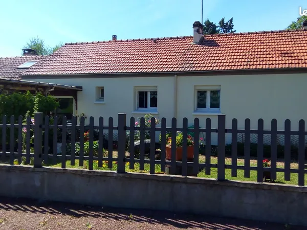 Maison à Amilly 45200. Direct Propriétaire. Quartier très calme, proche toutes commodités, écoles, c