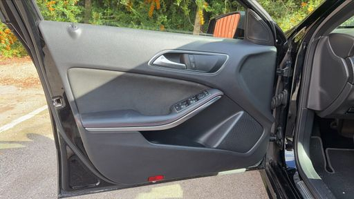 Mercedes Classe A 200 156 7G-DCT - Fascination – 2017 – 149236 km – Essence – Boîte Automatique — photo 45