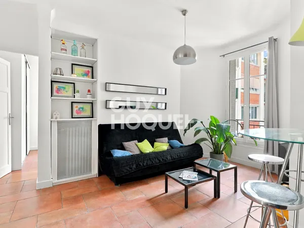 75015 Paris / BEAU 2 PIÈCES EN EXCELLENT ÉTAT 34M² / Cave
