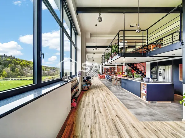 Splendide loft 243 m2 Grand bureaux de senelle