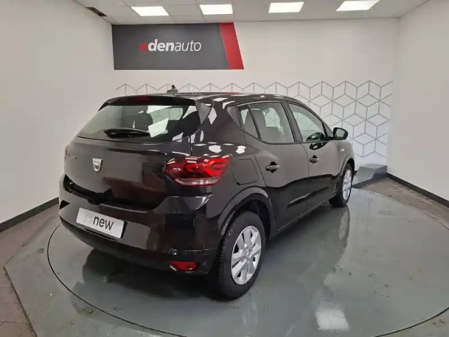 Dacia Sandero sce 65 - 22 — photo 12