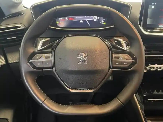 Peugeot 208 e- 136ch allure — photo 14