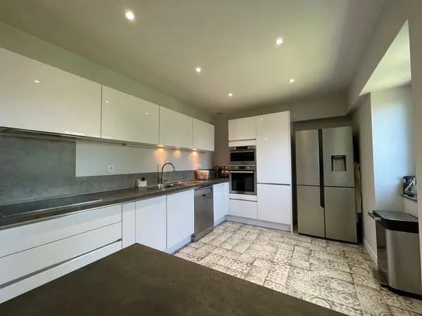 Appartement Duplex 150 m² Résidence sécurisée avec parc