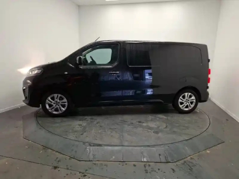 Opel Vivaro fgn taille m bluehdi 180 s&amp;s eat8
