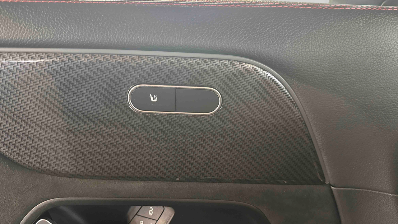 Mercedes GLA 250 e 8G-DCT — photo 18