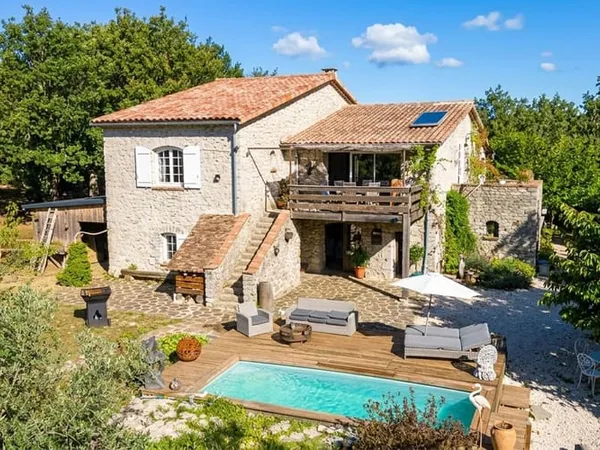 Maison 5 pièces 160 m²