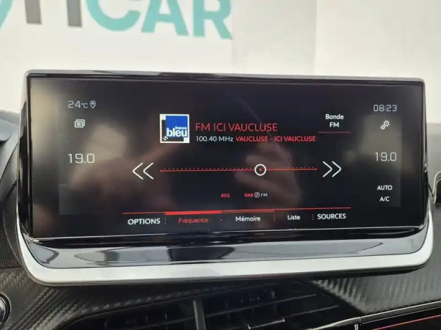 Peugeot 2008 puretech 130 s&amp;s bvm6 — photo 32