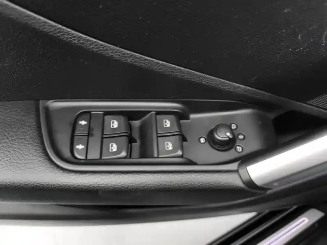 Audi Q2 35 tfsi 150 bvm6 design — photo 20