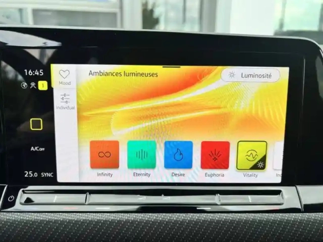 Volkswagen Golf sw 1.5 etsi opf 150 dsg7 — photo 26