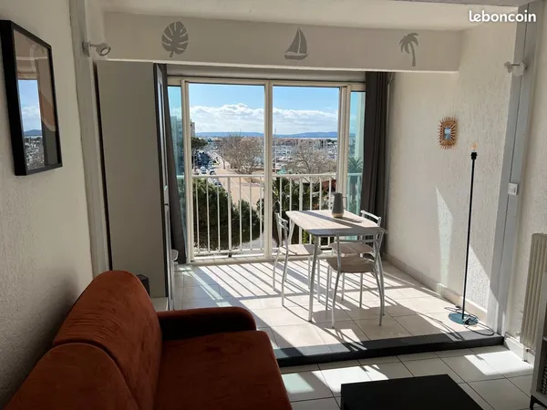Studio meublé étudiant vue port de Carnon