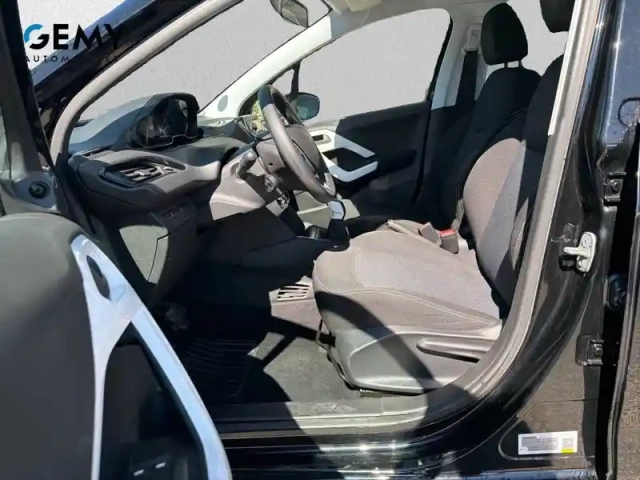 Peugeot 208 puretech 68ch bvm5 — photo 9