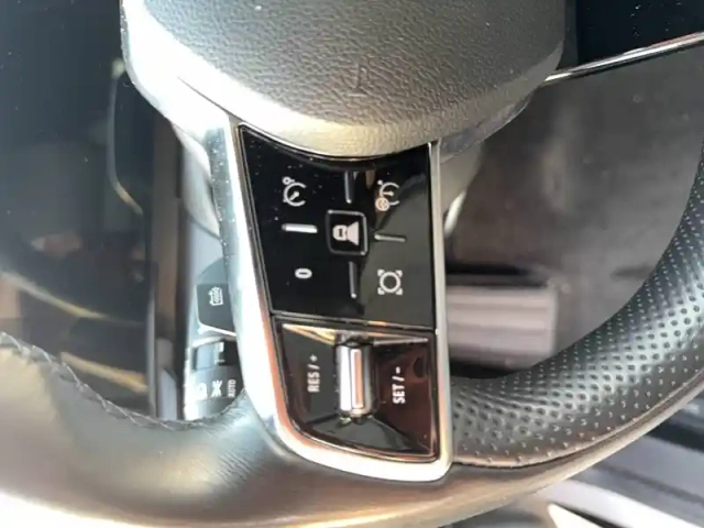 Renault Megane e-tech ev60 220 ch optimum charge — photo 34