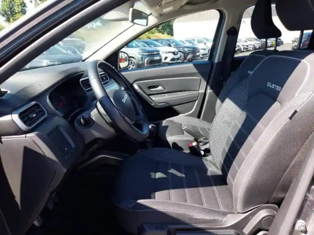 Dacia Duster blue dci 115 4x4 — photo 9