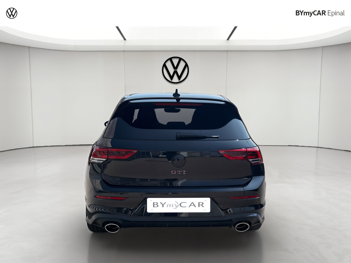 Volkswagen Golf 2.0 TSI 300 DSG7 — photo 4