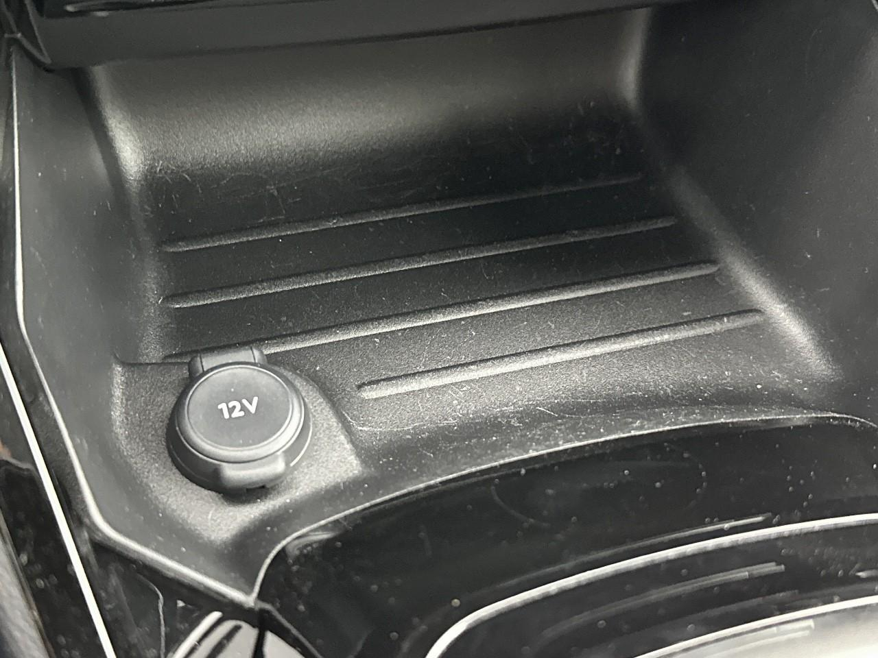 Peugeot 208 electrique 54 kwh 156ch allure — photo 31