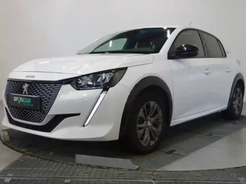Peugeot 208 e- 136ch style