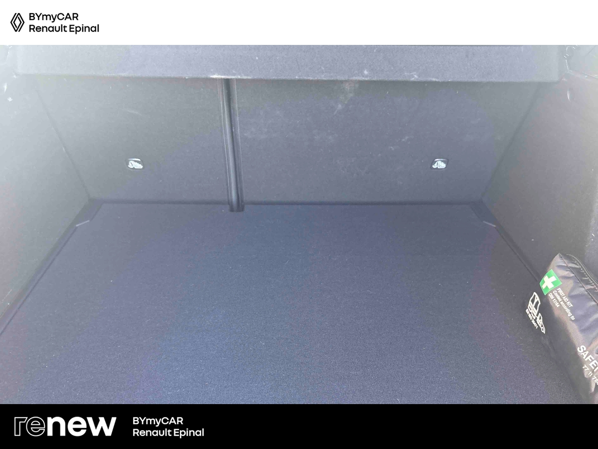 Renault Arkana E-Tech hybride 145 - 22 — photo 13