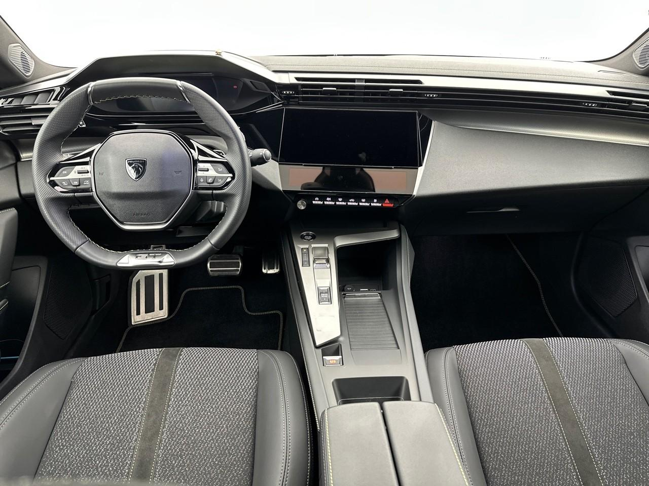 Peugeot 408 hybrid 145 e-dcs6 gt — photo 11