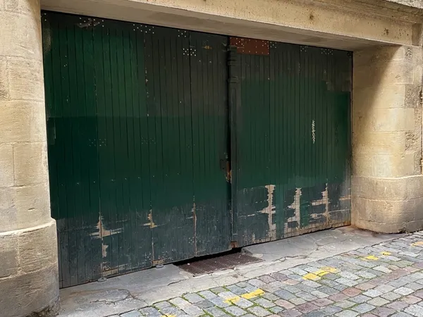 Place de Parking Bordeaux St-Michel - 12m²