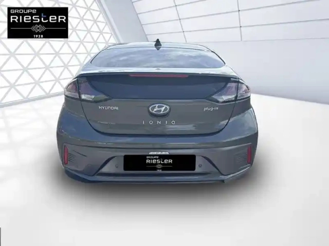 Hyundai Ioniq plug-in 141 ch — photo 25