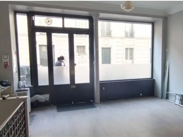 Boutique 55 m² PARIS