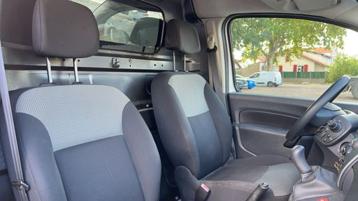 Renault Kangoo Express Fourgon 1.5 dCi 75 - Confort – 2016 – 36709 km – Diesel – Boîte Manuelle — photo 17