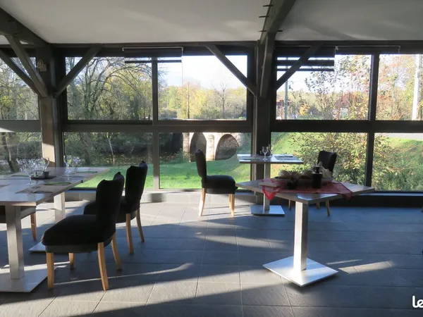 Murs commerciaux, restaurant 450 m² Hautefort