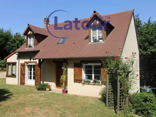 Secteur nonancourt, belle maison traditionnelle, 6 pièces, 4 chambres, 140 m2
