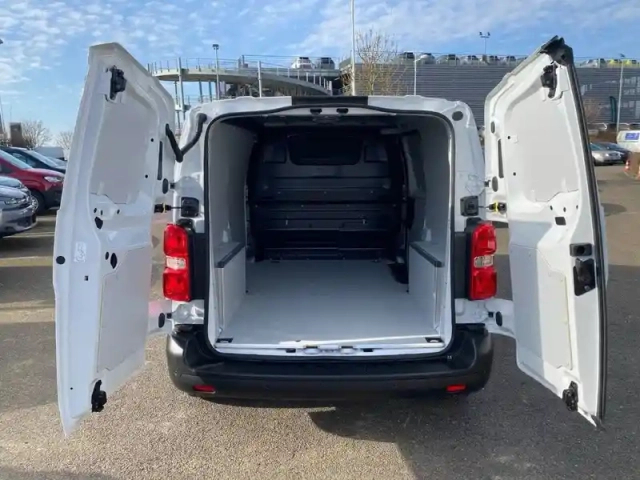 Opel Vivaro fgn taille m bluehdi 145 s&amp;s bvm6 — photo 30