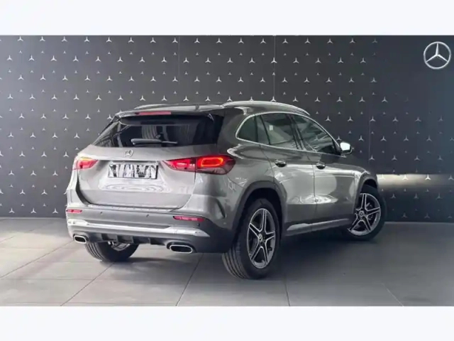 Mercedes Gla 200 d amg line — photo 28