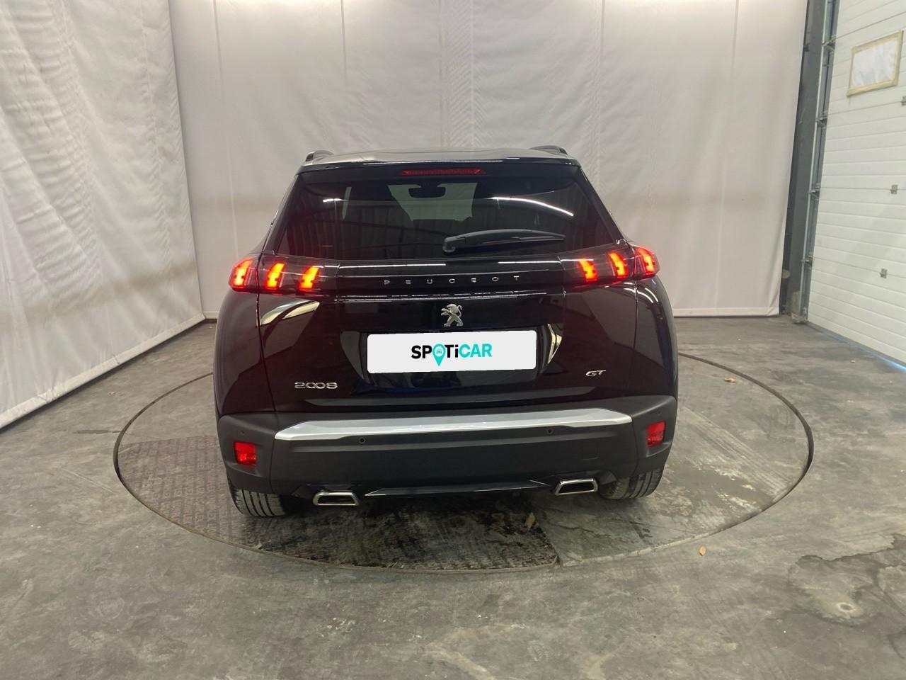 Peugeot 2008 puretech 130 s&s eat8 gt — photo 4