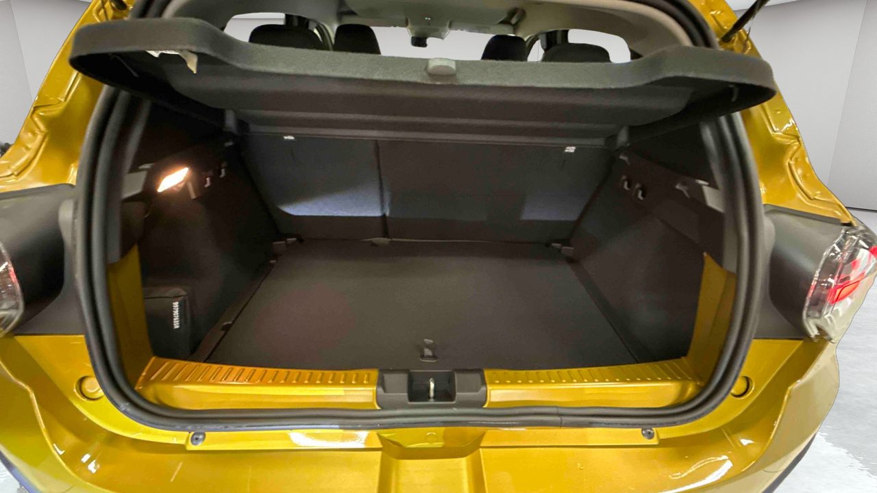 Dacia Sandero Hybrid 155 — photo 13