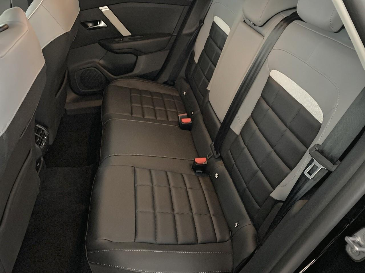 Citroën C4 hybride 145 ch e-dcs6 max — photo 10