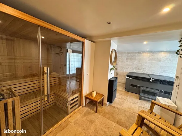 Local 66 m² ORRY LA VILLE