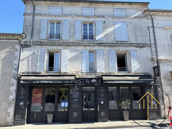 Restaurant+2 Appartements