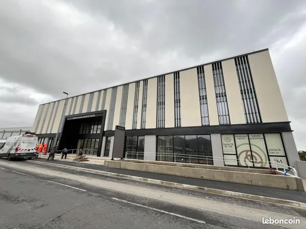 Local commercial 314 m²