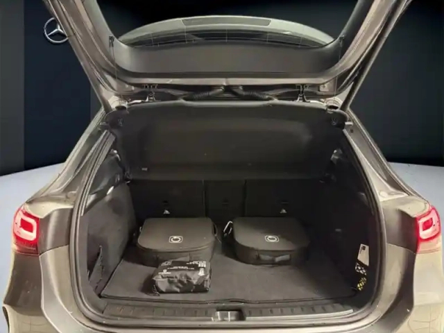 Mercedes Eqa 250+ amg line — photo 30