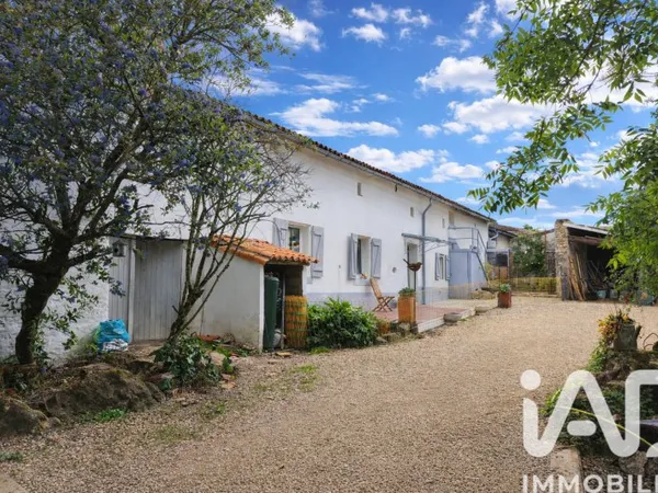 Maison 7 pièces 300 m²